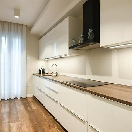 Maison Murat Elegant バーリ